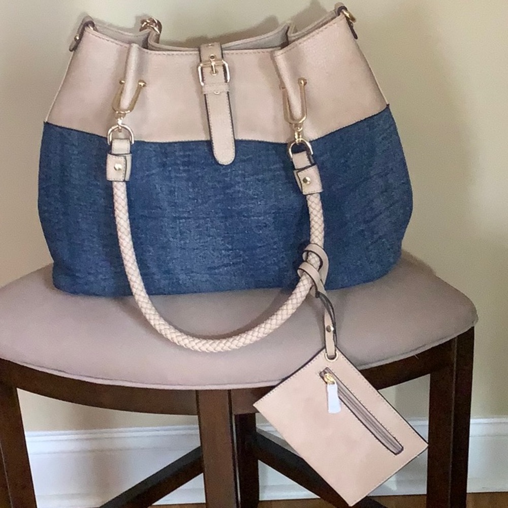Black Rivet Large Handbag - Picture 2 of 10